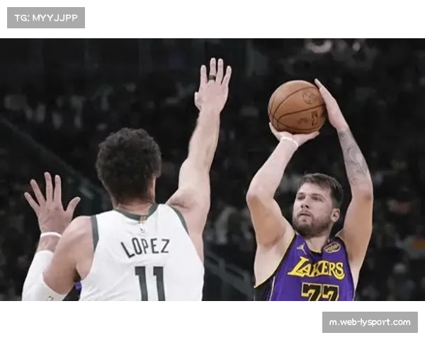 雄鹿主场迎战湖人,字母哥与东契奇对决受关注 雄鹿主场迎战湖人,字母哥与东契奇对决受关注