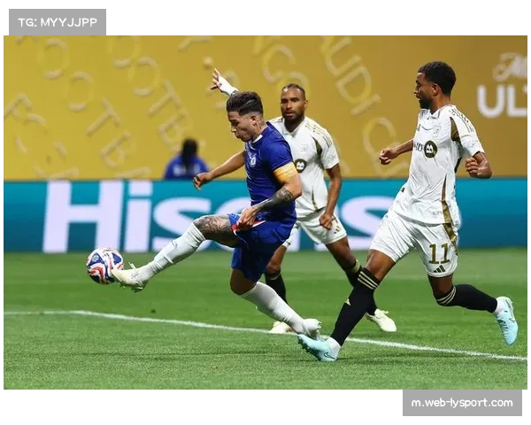 加纳罗与佩德罗撞墙配合,切尔西进攻行云流水 加纳罗与佩德罗撞墙配合,切尔西进攻行云流水