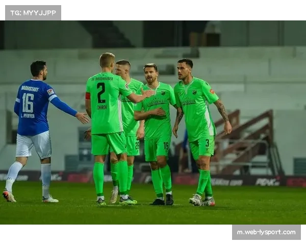 德甲第23轮焦点战:多特蒙德主场迎战莱比锡红牛,积分榜前列之争 德甲第23轮焦点战:多特蒙德主场迎战莱比锡红牛,积分榜前列之争